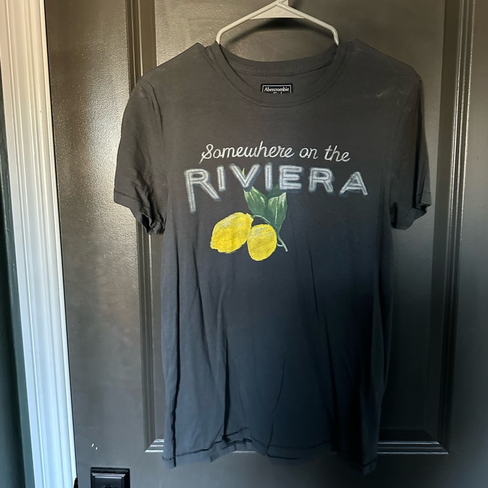 COPY - Bundle of 2 men’s Abercrombie tshirts